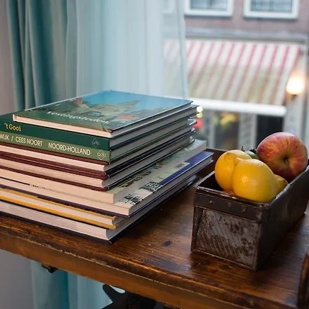 Haarlemmerdijk Bed and breakfast