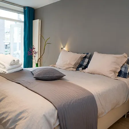 Haarlemmerdijk Bed and breakfast